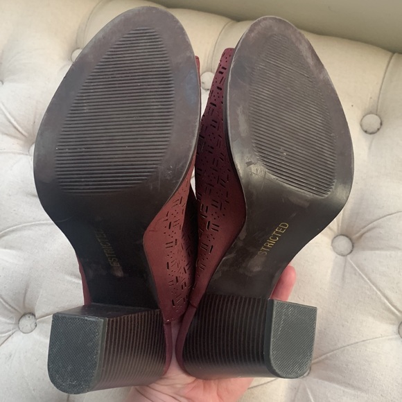 EUC Restricted wine colored heels - Picture 4 of 4